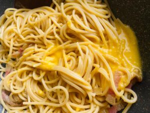 Real carbonara recipe - adding eggs and pecorino