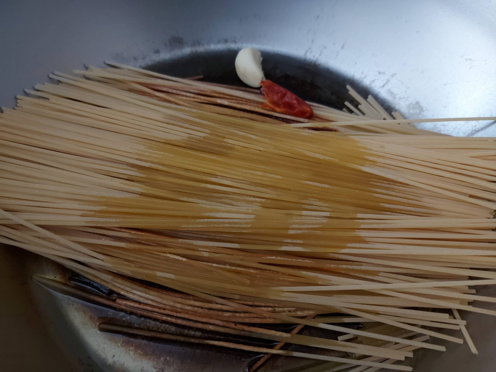 How to make Spaghetti all'Assassina like an ItalianVincenzo's Plate